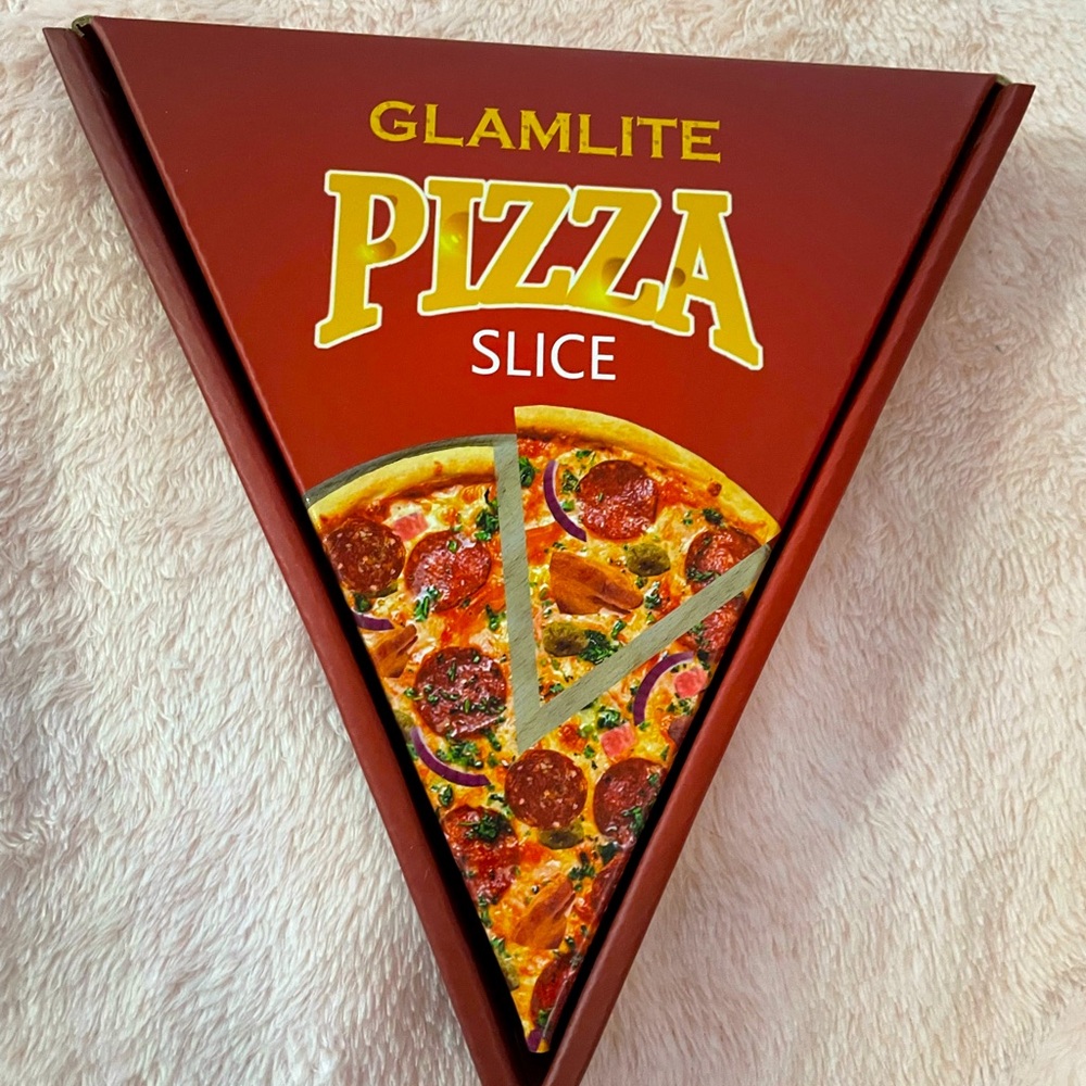 Glamlite Pizza eyeshadow palette